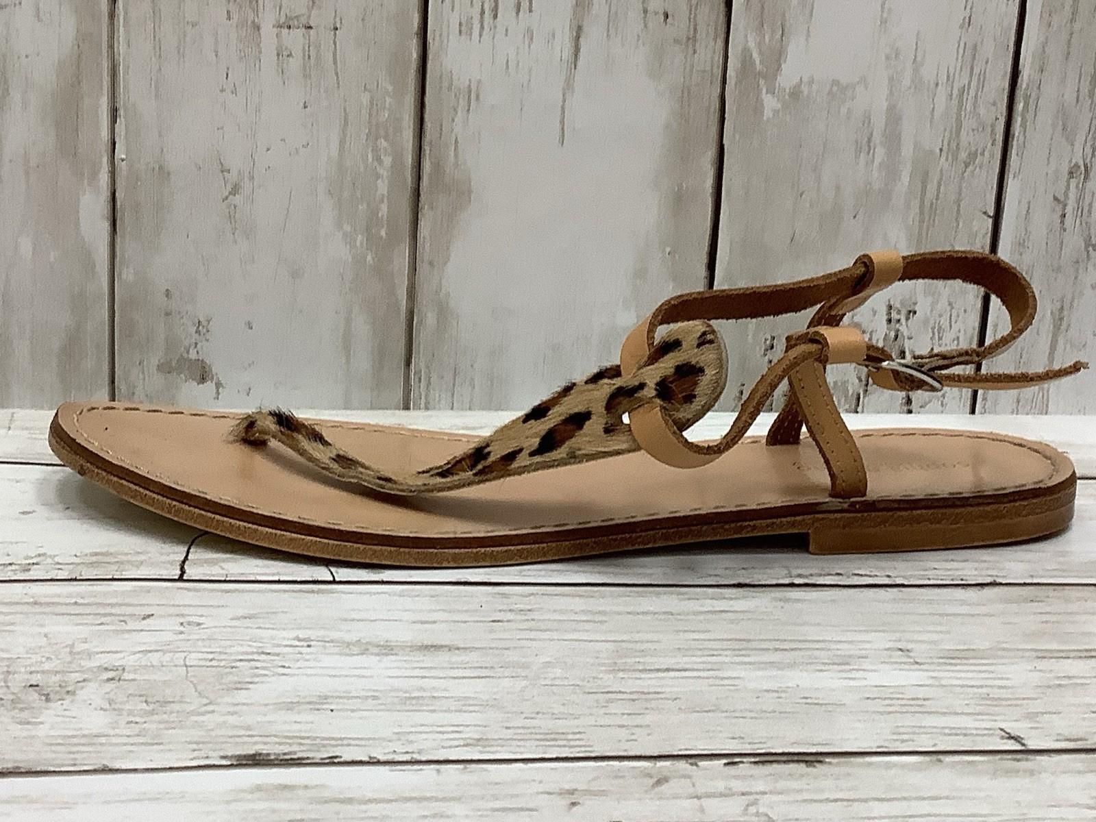 Sophia Milano Women's Size 8 Leopard Calf Hair Leather Thong Sandals Made Italy