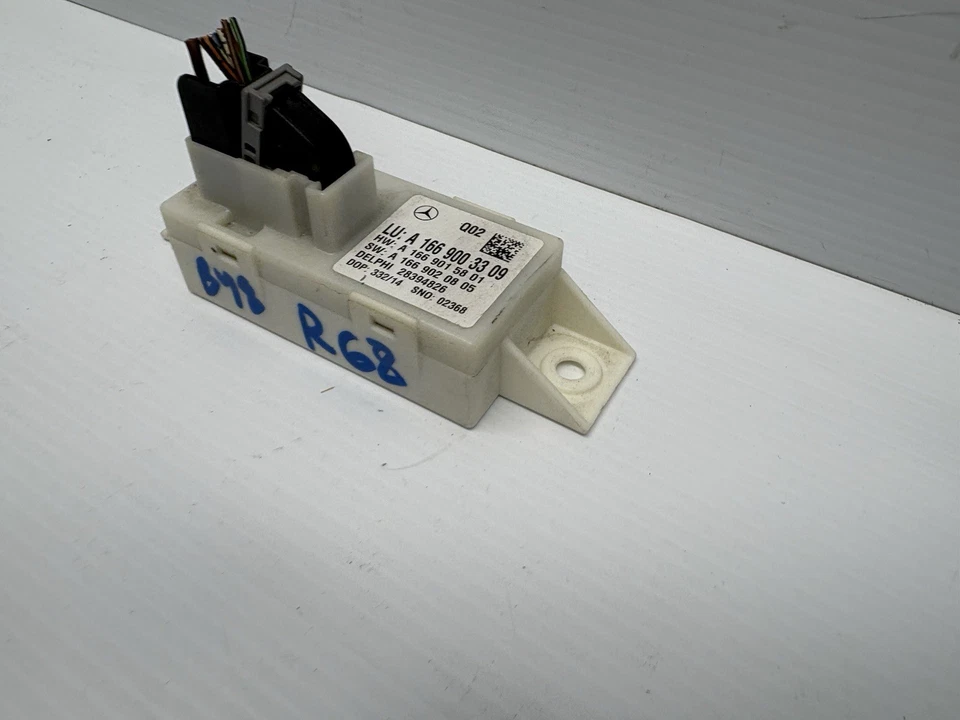 Xenon Headlight Range Adjuster Module Mercedes-Benz W166 A1669003309 1669003309 - Image 3 of 4