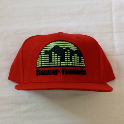 Denver Nuggets Mitchell and Ness Reverse Grinch Red and Green Snapback Hat