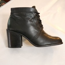 Vintage Womens Black Leather Lace Up Lord  Taylor Boots 8 Chunky Heel Witchy
