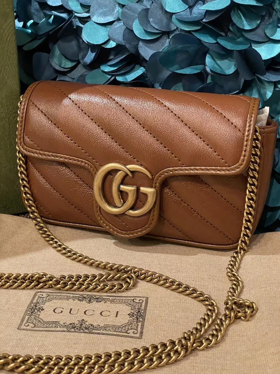 GG Marmont matelassé super mini bag