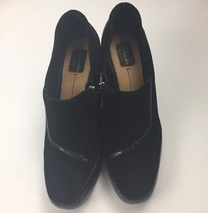 CLARKS-Artisan-Size-11-Black-Suede-Patent-Leather-Ankle-Boots-Zipper-Heels