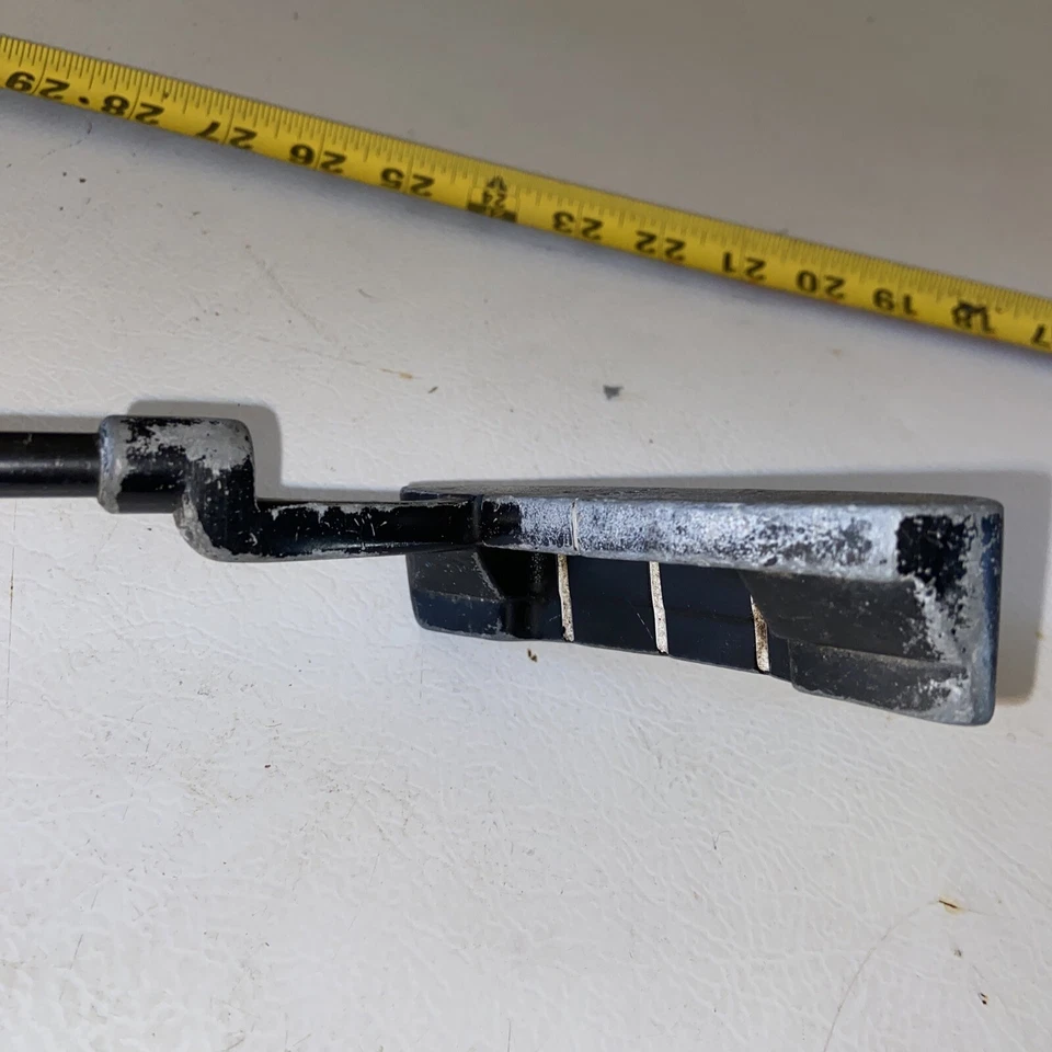 Taylormade 506 Putter - 34” Carbon Shaft Lamkin Grip - Image 4 of 4