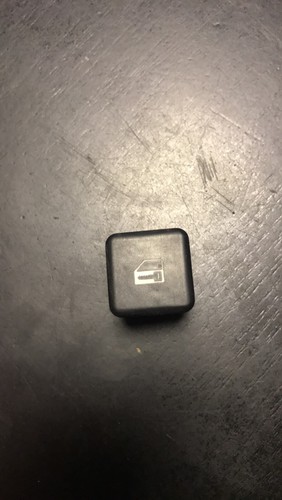 BMW ZENTRALVERRIEGELUNGSSCHALTER 8360828