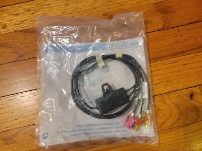 New Ford 9T4Z-10E928-A Navigation FM Antenna Splitter Cable