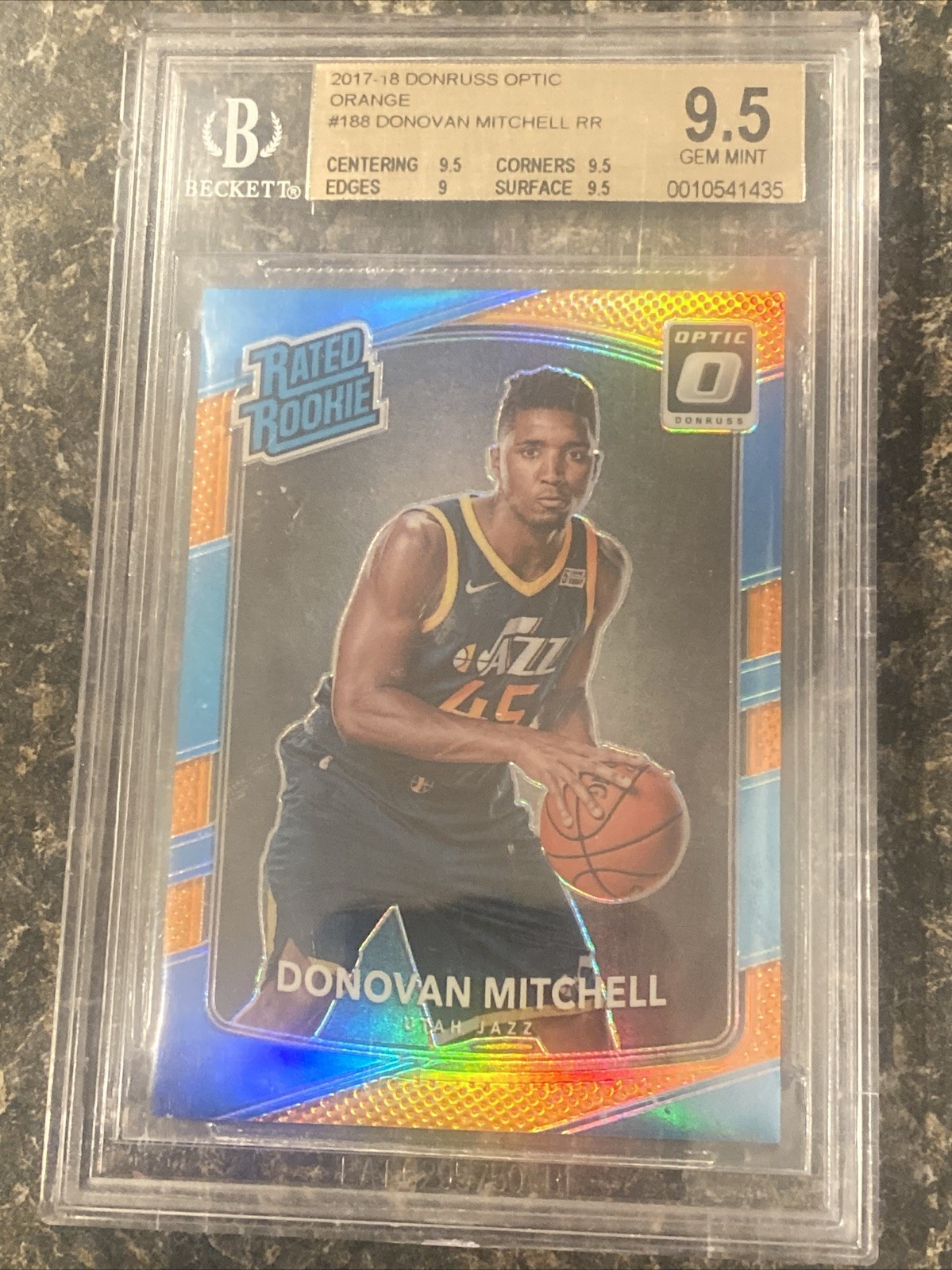 2017-18 Donruss Optic Orange #188 Donovan Mitchell #/199 BGS 9.5 *1435