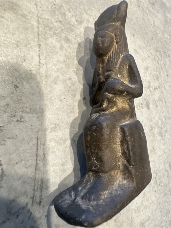 Vintage 4” figurine - woman and child -unknown Origin-