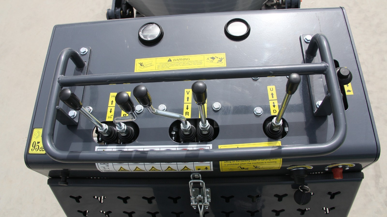 Self-Loading Concrete Mixer & Dumper, 13.5HP Crawler Type with Free Shipping