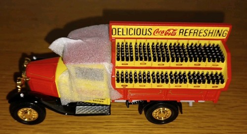 Matchbox Collectibles Coca Cola 1932 Ford Model AA YPC06-M - w/ Box & COA - Picture 5 of 12