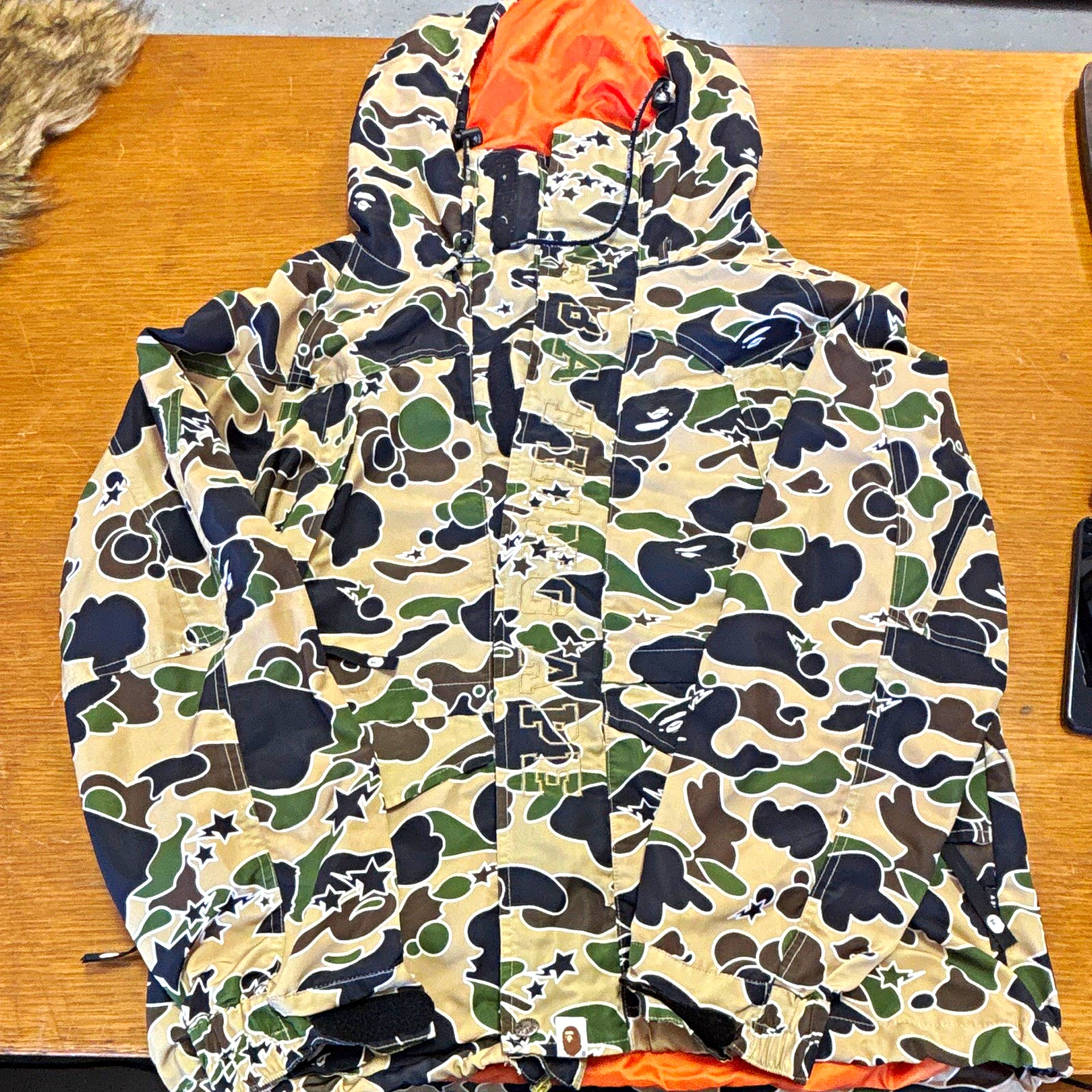A Bathing Ape BAPE Camo Hooded Windbreaker Jacket Orange Lining Mens L - product detail image 1