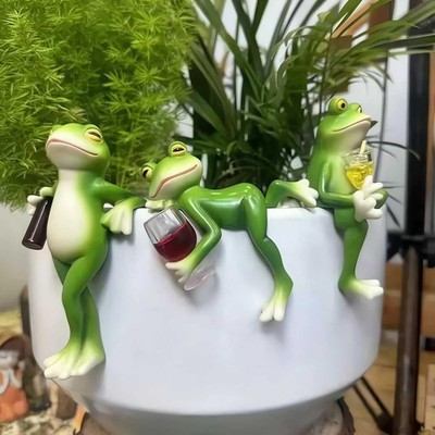 Set of 3 Tipsy Frog Figurines Plant Hangers Decorations for Pots, Miniature Frog