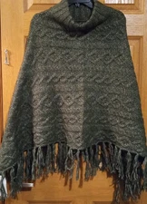 TIME & TRU Womens GREEN COWL Neck FRINGE PONCHO Sweater XMAS SHAWL ONE Size NEW 