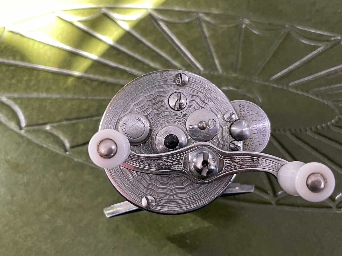 Vintage Pflueger Summit No. 1993L Jeweled Fishing Reel Made