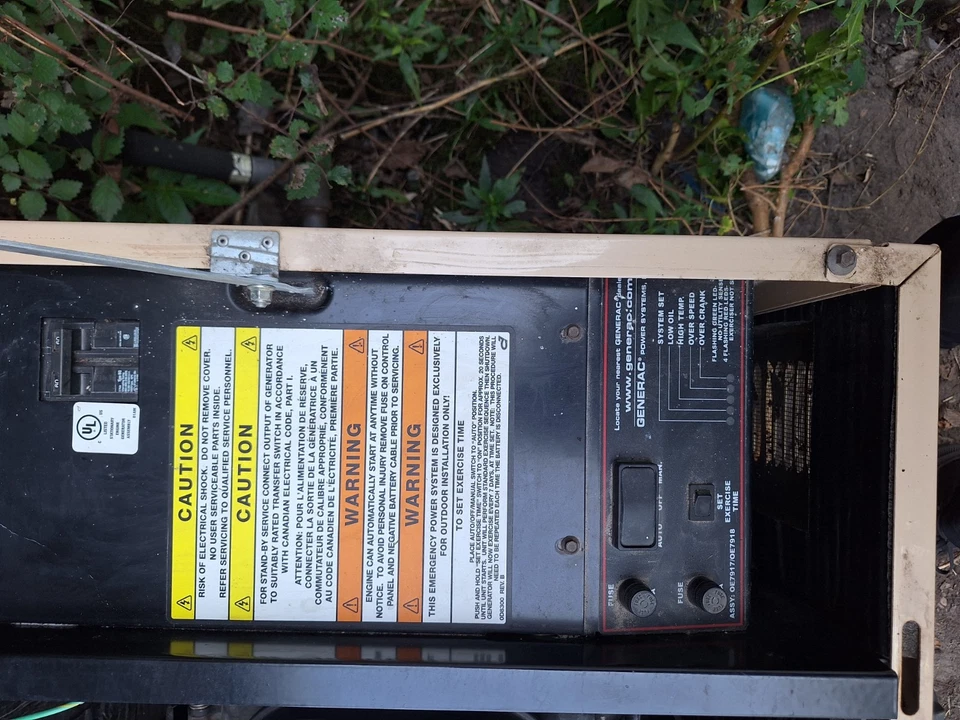 Generador Generac 15000 vatios usado Foto 2 de 4