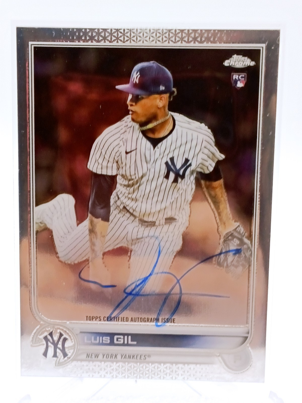 2022 Topps Chrome - Rookie Autographs Luis Gil #RA-LG (AU, RC)