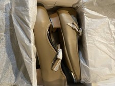 Girls Tap Dance Shoes Size 5.5 Color: Tan