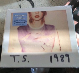 Taylor swift 「shake it off」紙ジャケット　レア Shake It Off - Amazon.com Music