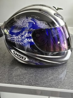 SHOIE XR 1000 BLUE AND BLACK. WHITE FULL FACE HELMET