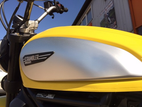 DUCATI SCAMBLER ICON, 2015 MODEL, 76 MILES, DUCATI WARRANTY, ABSOULTELY MINT! - Picture 7 of 10