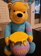 Vtg Applause -- Winnie The Pooh Easter Bunny Plush Talking decor Tested.