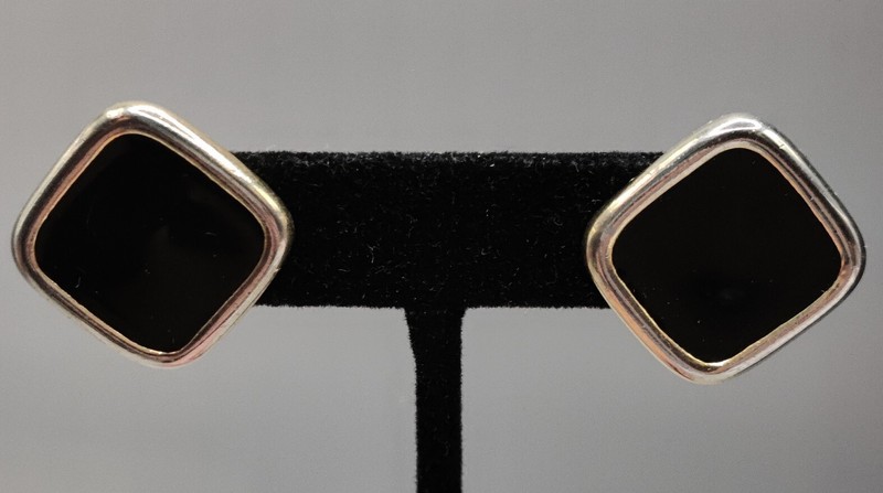 Vintage Silver Tone Rim Stud Post Earrings Jewelry Statement Costume Fashion 