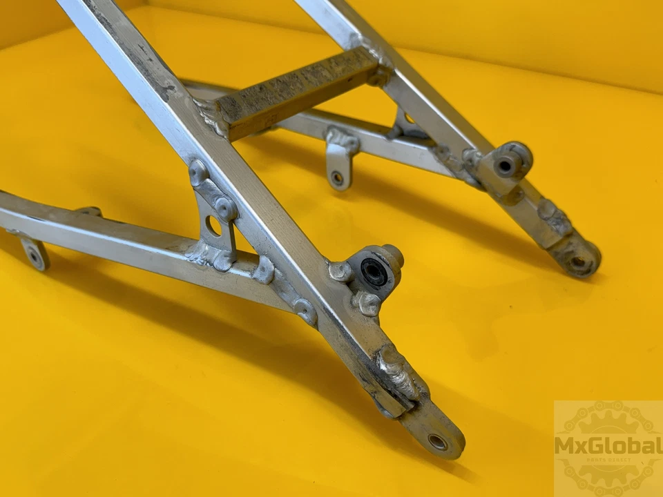 ЗАДНИЙ ПОДРАМНИК РАМЫ SUZUKI RM125 RM250 41200-37F21 - Изображение 2 из 4