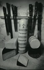 1986 Press Photo Variety of Wisconsin-Made Cheeses at Wisconsin Cheese Mart Inc.