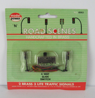 Model Power - N Scale Right & Left Hand Traffic Lights #8563 Wired New On card