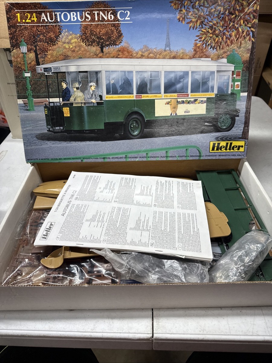Vintage Heller 1/24 Autobus TN6 C2 Plastic Model Kit #80789 Made
