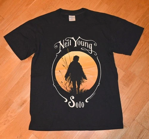 NEIL YOUNG original rock concert tee t-shirt L 1990s vintage concert t-shirt, vintage, single stitch, B+ condition