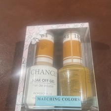 Chance Soak Off Gel/ Nail Laquer Duo Matching Colors #184 Cre8tion