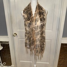 sheer, lightweight scarf featuring a botanical or floral print 67 X 21