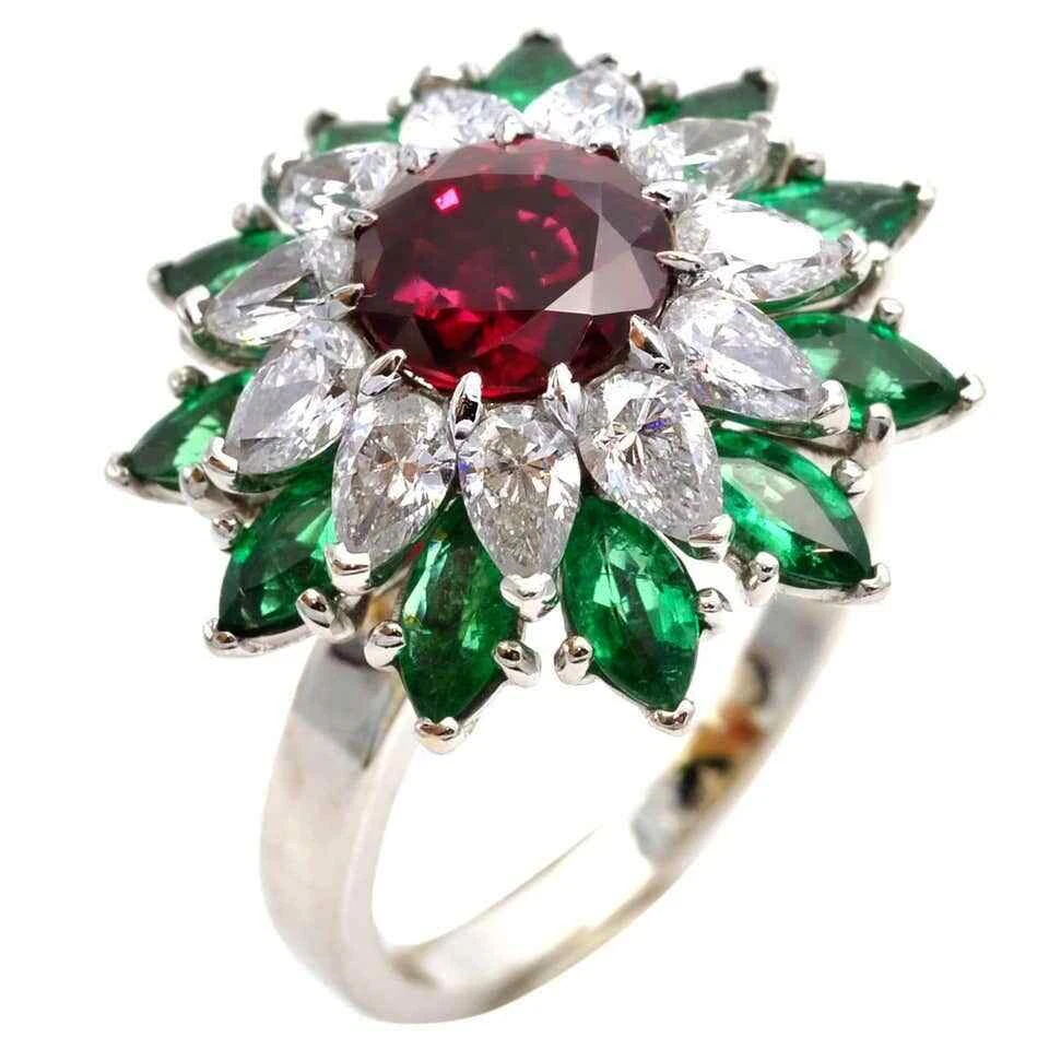 Sparkling Red 2.79CT Ruby With Green Emerald & White CZ Star Cluster Women Ring - Image 3 of 4