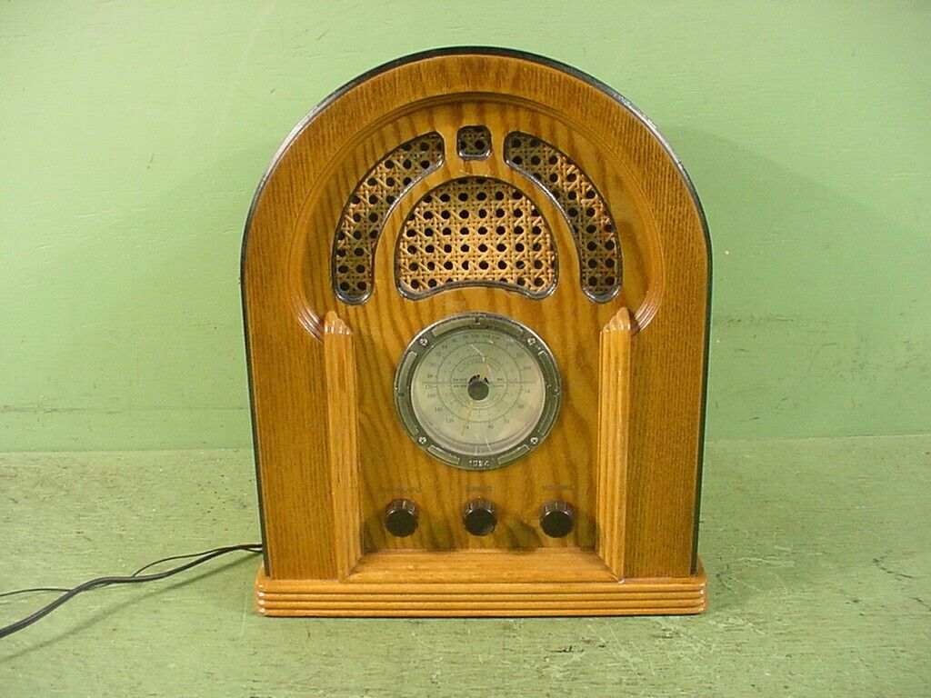 Spirit of St. Louis Collector Edition Radio/Cassette Player Spirit of St. Louis Collector Edition Radio/Cassette Player