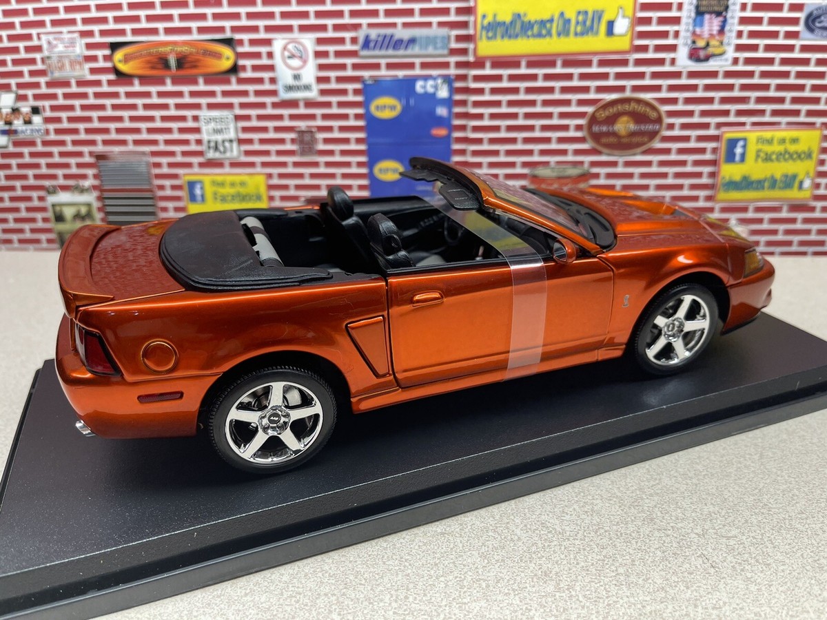 1:18 MAISTO 2003 FORD MUSTANG COBRA CONVERTIBLE SVT TERMINATOR