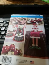 Simplicity 8032 NEW Christmas Holiday Table Decor Drawstring Gift Sacks Pattern