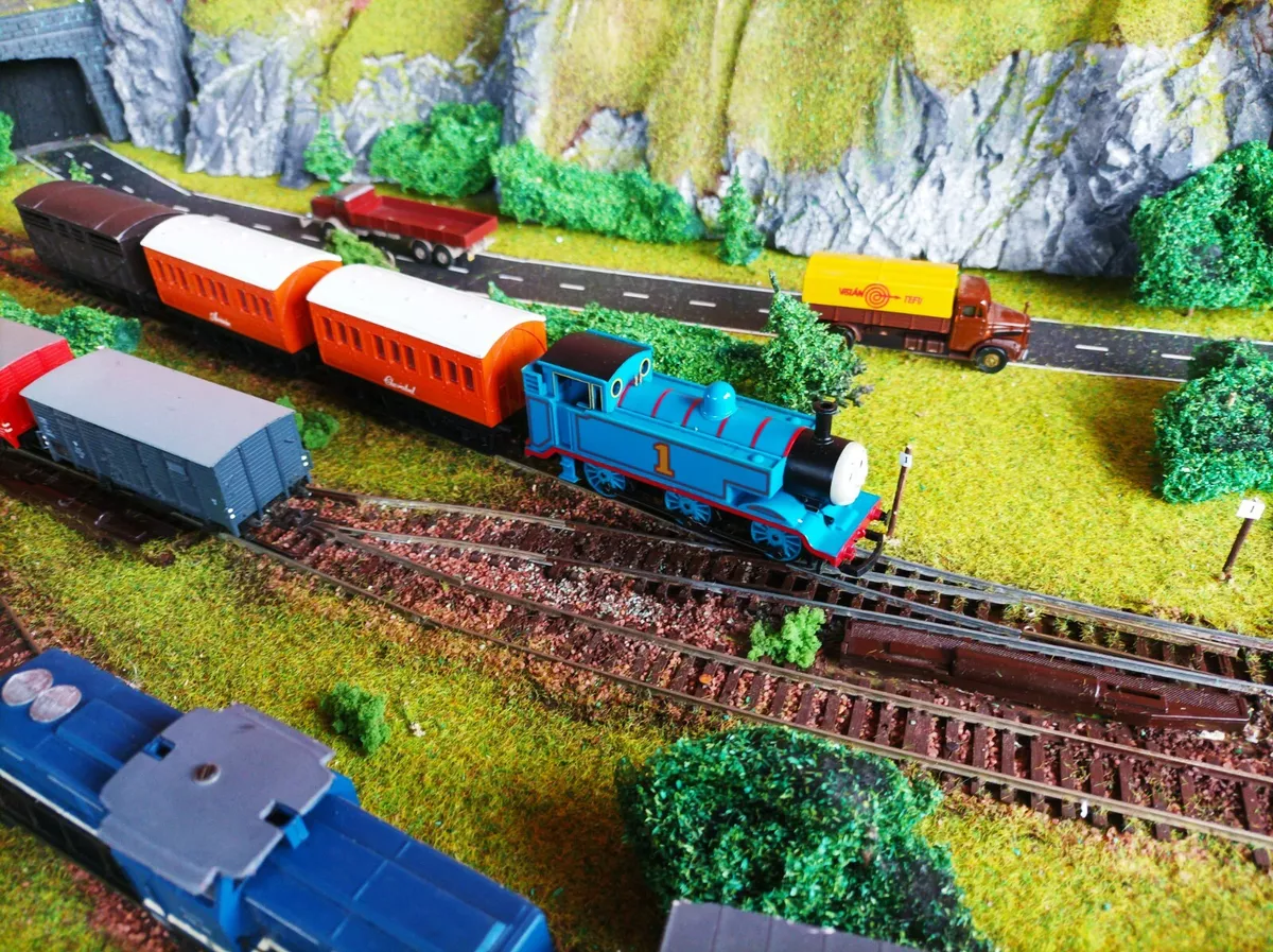 Ebay oo gauge model hotsell railway layouts for sale
