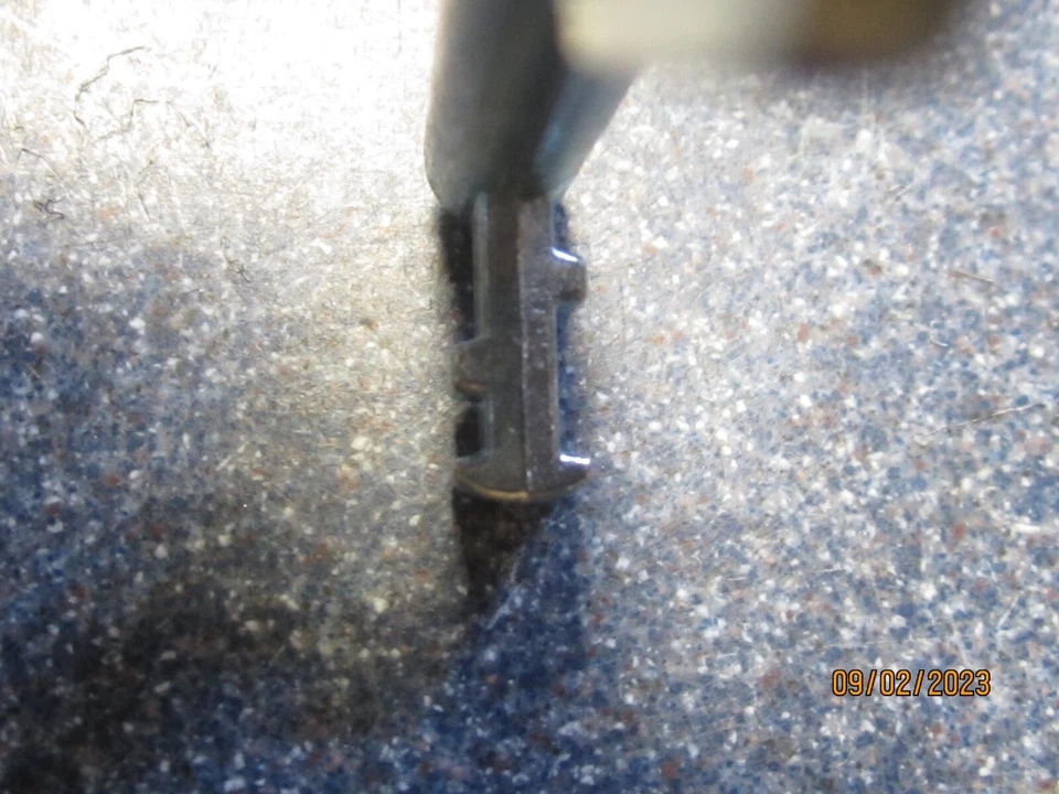 E9 M10 M0 M9 Zimmertür - Schlüssel Buntbartschlüssel BB Bart speziele Bartform - Bild 2 von 4