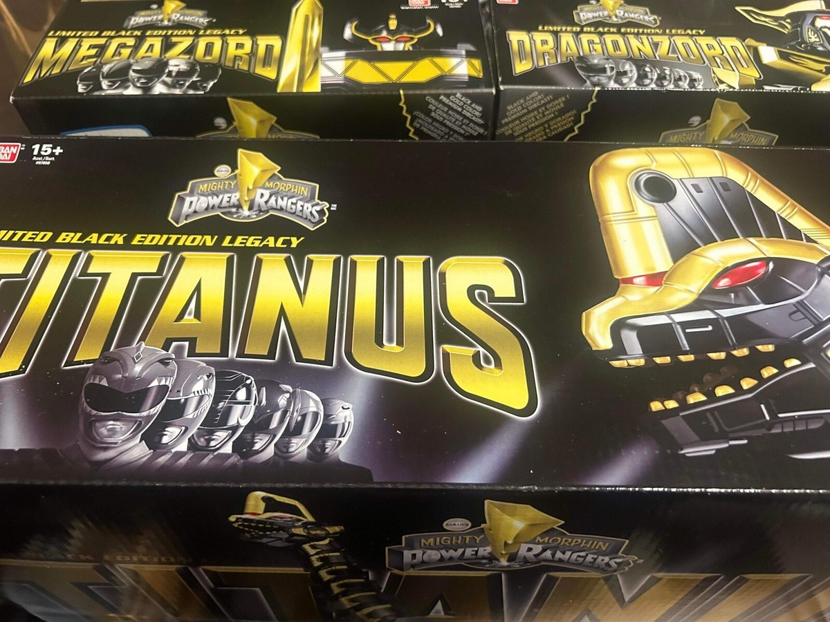 パワーレンジャー　MEGAZORD、DRAGPNZORD、TITANUS　限定黒 Power Rangers Legacy Black Edition Titanus Novelty : Bandai