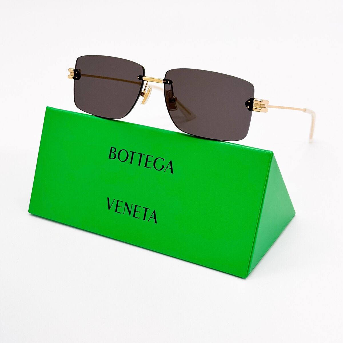 NEW BV1126S 002 BOTTEGA VENETA GOLD GREY SQUARE UNISEX NEW BV1126S 002 BOTTEGA VENETA GOLD GREY SQUARE UNISEX