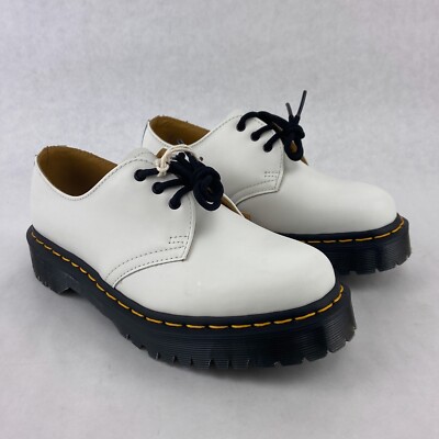 ほぼ未使用　UK4　Dr. Martens 　3ホール　厚底　白　P2934 ほぼ未使用 UK4 Dr. Martens 3ホール 厚底 白 P2934 ほぼ未使用
