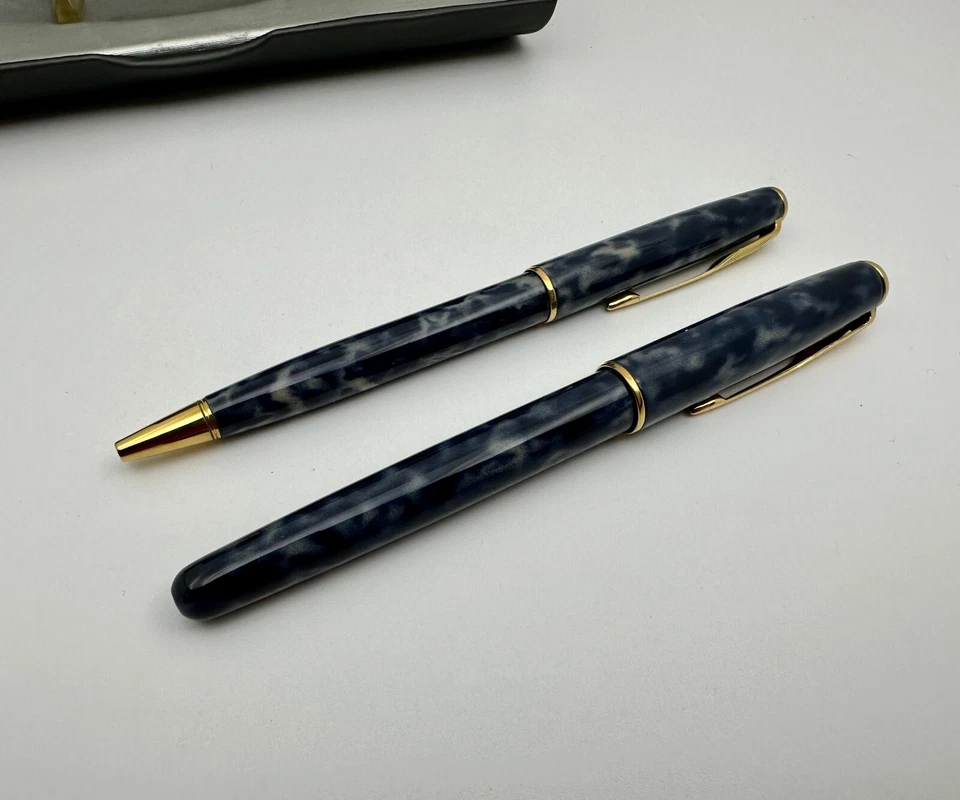 VTG Parker Sonnet Indigo Marble Fountain Pen 18K Gold Nib & Ballpoint Pen - Set - image 2 of 4