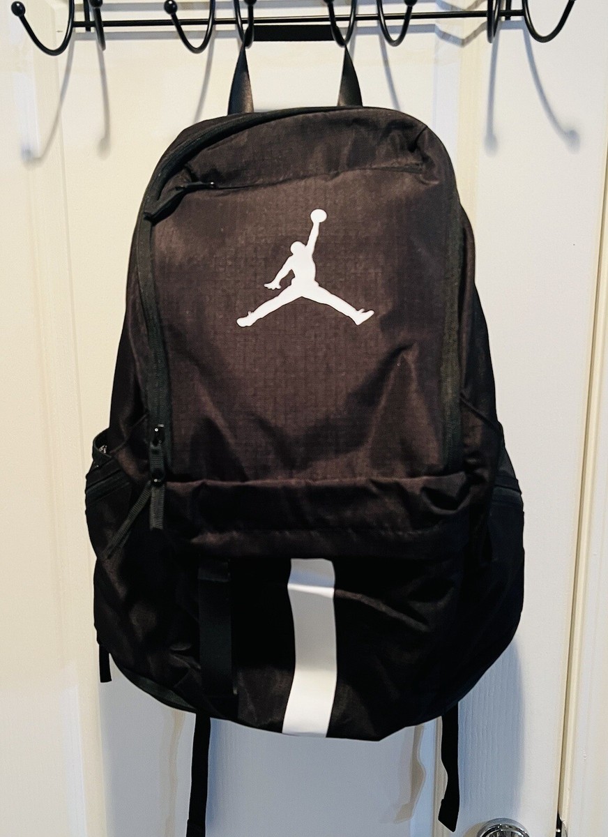 Jordan ブラック リュック バックパック JORDAN BRAND（ジョーダンブランド）の「ジョーダン モノグラム