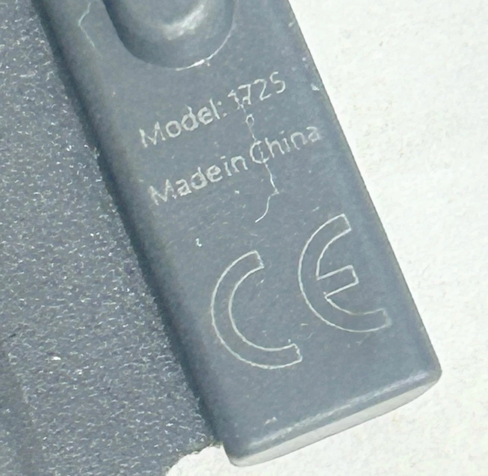 Microsoft  Surface Pro 4 5 6 7 7+ 7Plus Type Cover 1725  Backlit Keyboard (65B - Image 4 of 4