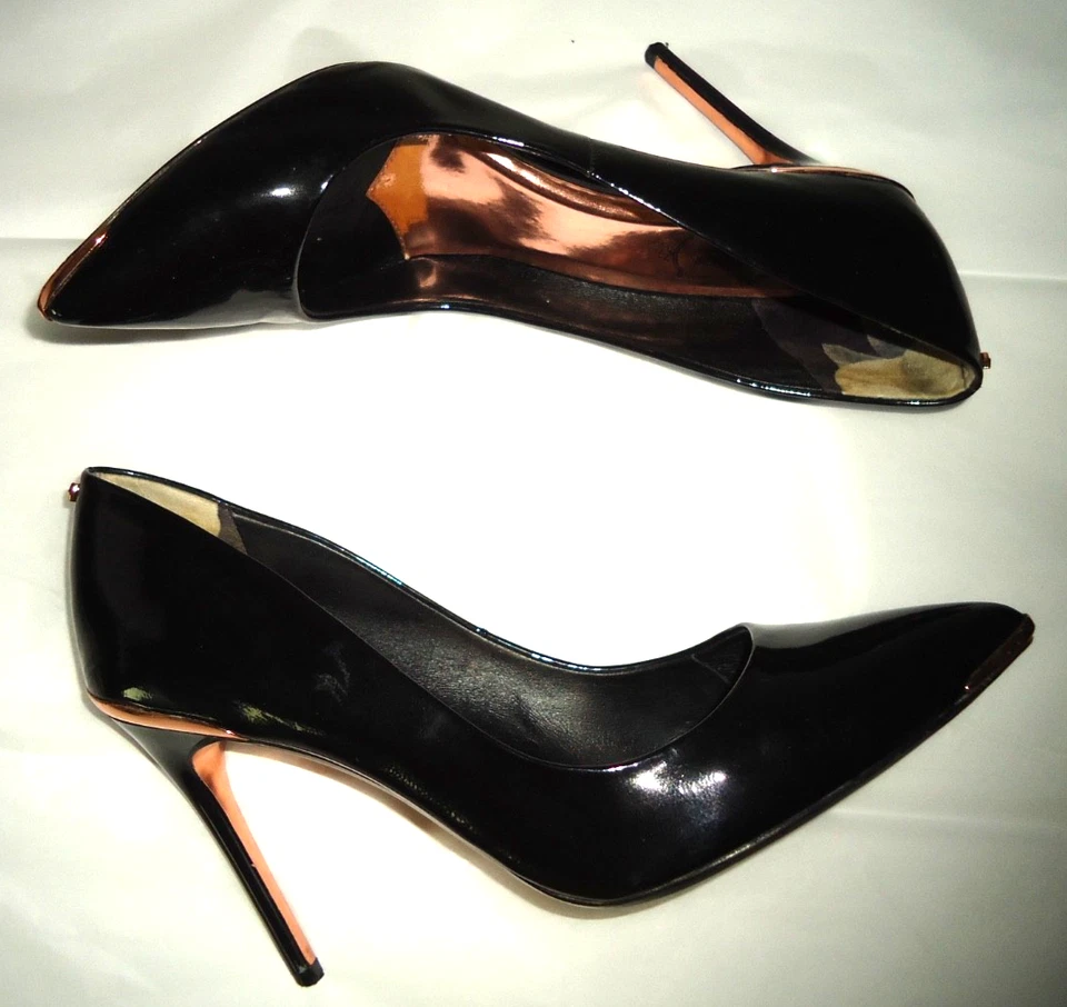 Zapatos de salón Ted Baker London para mujer de charol negro con punta 39,5/9 Foto 4 de 4