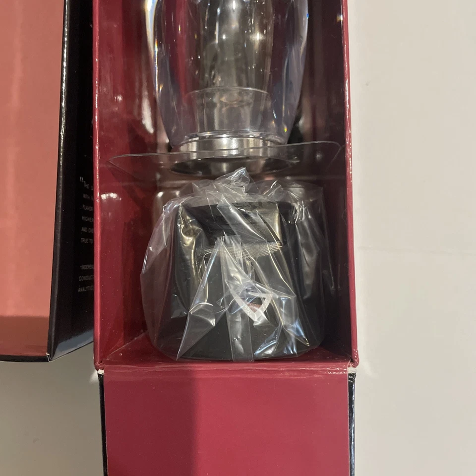 Aireador de vino Vinturi Essential exclusivo para vino tinto, caja abierta nueva Foto 3 de 4