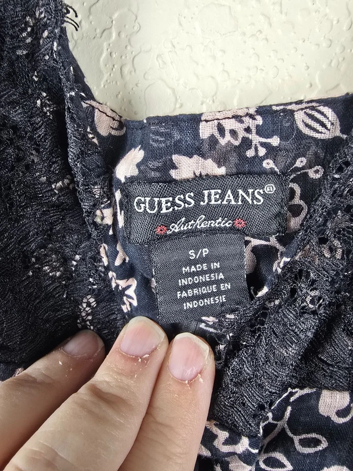 Pantalones de mezclilla True Vintage y2k Guess negros encaje floral cami top terciopelo moño detalle S Foto 4 de 4