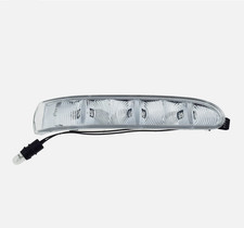 Right Side Mirror Turn Signal Light für Mercedes-Benz W220 W215 A2208200621 Right Side Mirror Turn Signal Light für Mercedes-Benz W220 W215 A2208200621