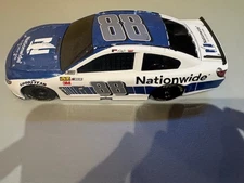Dale Earnhardt Jr #88 Nationwide Insurance Chevrolet SS 1:24 Lionel Diecast Car