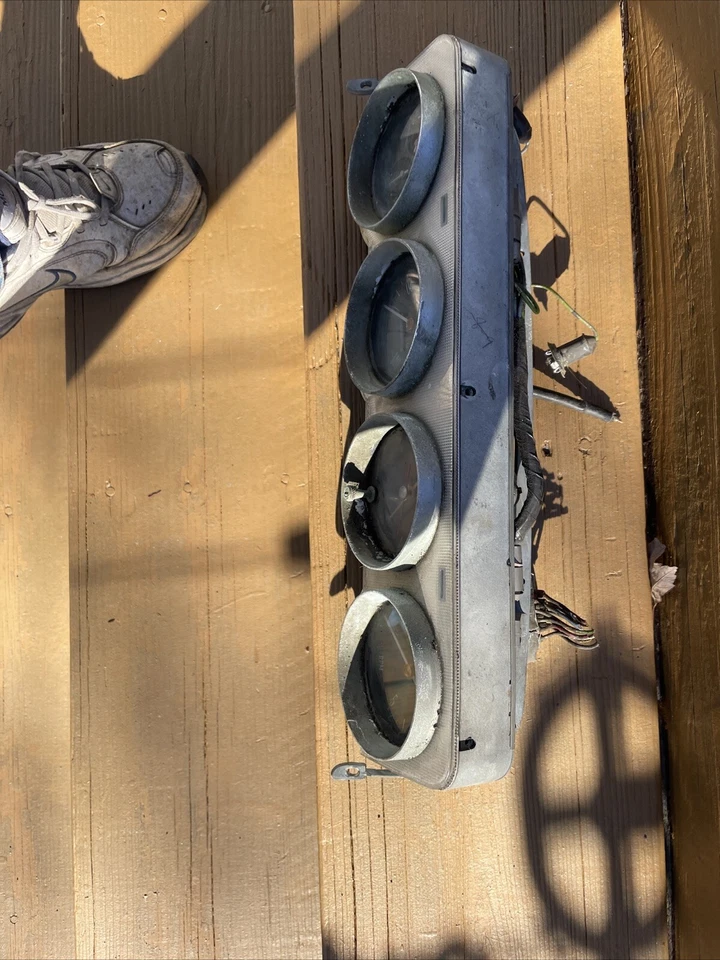 Lincoln Continental Mark II 1956 racimo de velocímetro con medidores sin probar Foto 4 de 4